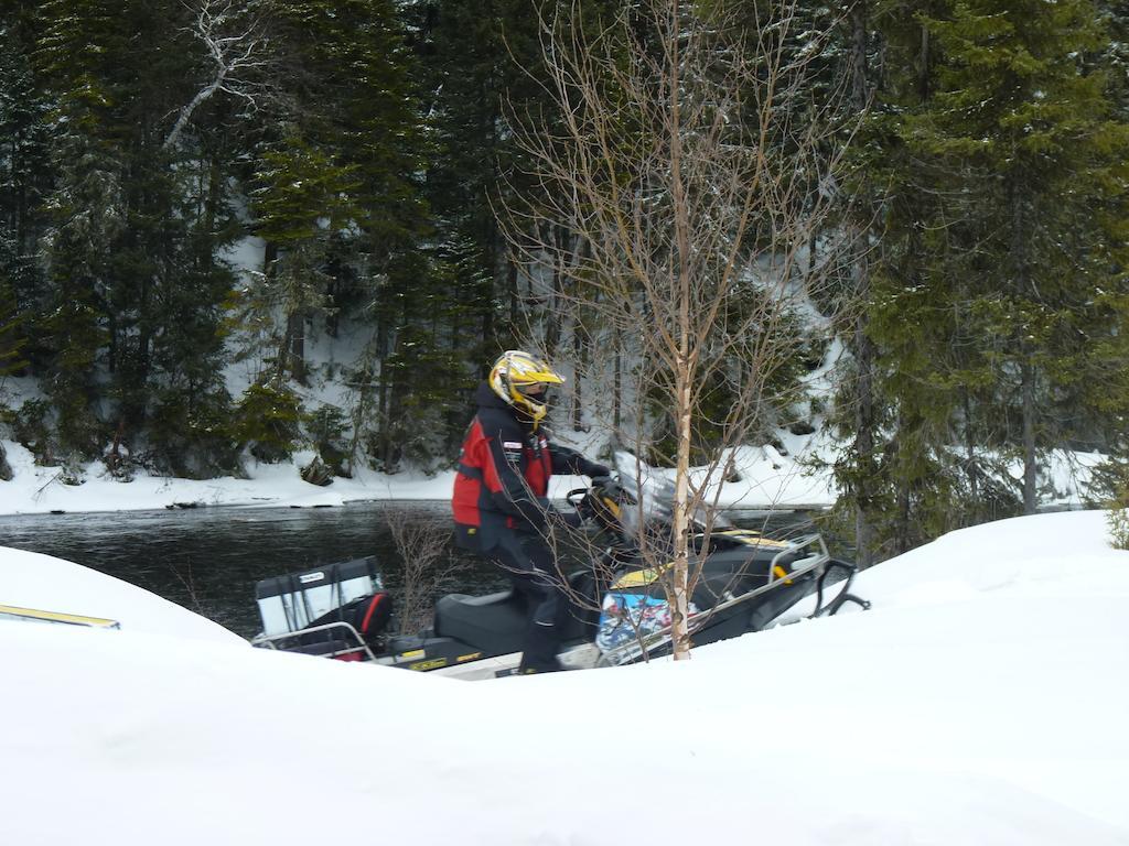 Gîte de la Rivière Chibougamau Esterno foto